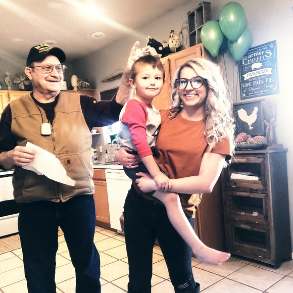 Meet your Posher, Mackenzie - Picture 4 of 8